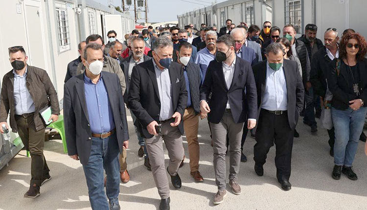 Ο Πρόεδρος του ΠΑΣΟΚ-Κινήματος Αλλαγής, Νίκος Ανδρουλάκης, επισκέφτηκε το Μεγάλο Σάββατο το Αρκαλοχώρ