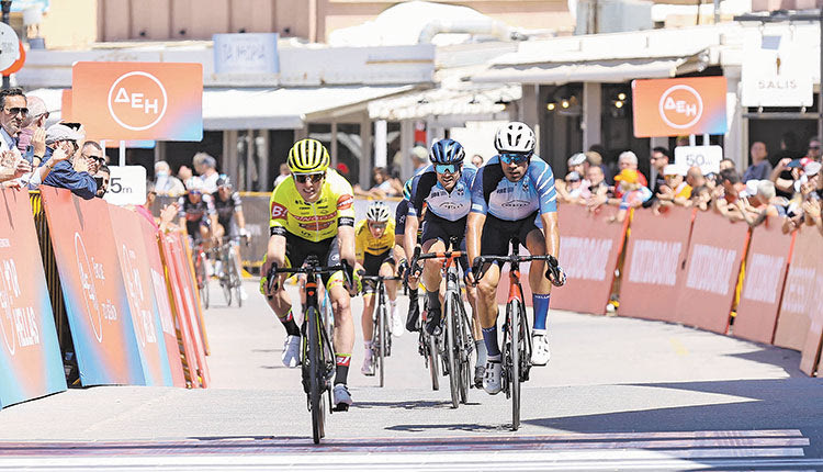   Από τον τερματισμό των Ελλήνων αθλητών