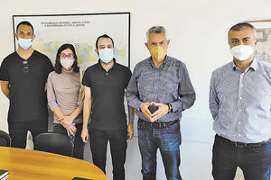 Στιγμιότυπο από την ορκωμοσία των τριών γιατρών