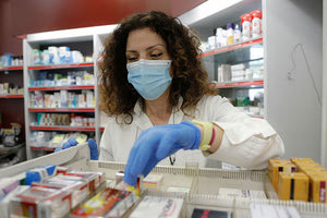 «SOS» ΑΠΟ ΤΟΥΣ ΦΑΡΜΑΚΟΠΟΙΟΥΣ, ΑΓΩΝΙΑ ΓΙΑ ΤΟΥΣ ΑΣΘΕΝΕΙΣ Τραγικές ελλείψεις σε εκατοντάδες σκευάσματα