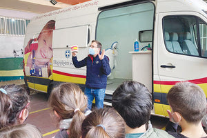 Η Κινητή Μονάδα Προληπτικής Οδοντιατρικής της Περιφέρειας Κρήτης συνεχίζει τις επισκέψεις στα σχολεία