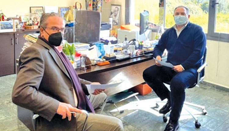 ο πρόεδρος της ΠΕΔ Κρήτης Γιάννης Κουράκης στα Χανιά με τον γραμματέα της ΠΕΔ Κρήτης δήμαρχο Πλατανιά κ. Γιάννη Μαλανδράκη