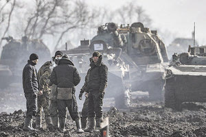 Κομβόι οχημάτων μετακινεί προς την ανατολική Ουκρανία η Ρωσία