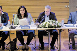 Παρουσιάστηκε το βιβλίο του Μ. Μακράκη, με τίτλο: «ΙΣΤΟΡΙΑ ΤΗΣ ΚΡΗΤΗΣ»