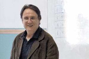 ο Γιώργος Ανδρειωμένος, Καθηγητής Νέας Ελληνικής Φιλολογίας του Τμήματος Φιλολογίας Πανεπιστημίου Πελοποννήσου