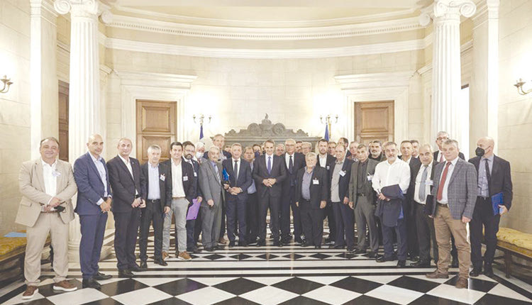 σύσκεψη του πρωθυπουργού Κυριάκου Μητσοτάκη με τους 33 δημάρχους του Δικτύου Ορεινών Δήμων, «Το κοινό των Ορεινών».