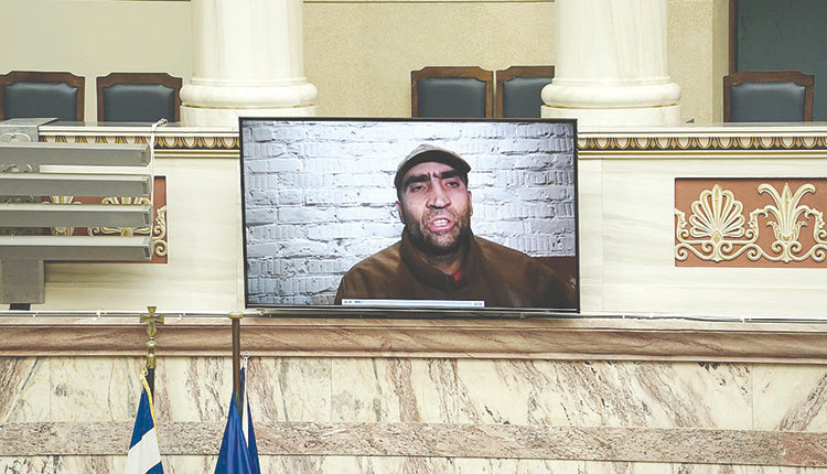 To τελευταίο διάστημα επικρατούσε ως φήμη ότι ο στρατιώτης Μιχαήλ του τάγματος Αζόφ, που είχε εμφανιστεί στις 7 Απριλίου στην ελληνική Βουλή μαζί με τον Ουκρανό πρόεδρο Βολοντίμιρ Ζελένσκι, σκοτώθηκε στο πεδίο της μάχης του Azovstal.