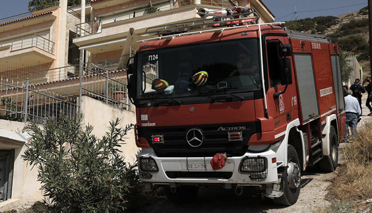 ΒΡΕΘΗΚΕ ΑΠΑΝΘΡΑΚΩΜΕΝΟΣ ΜΕΣΑ ΣΕ ΚΤΙΣΜΑ
