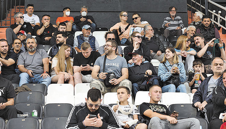  Επιτέλους χαμογέλασαν οι φίλοι του ΟΦΗ