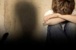 Το παιδί μίλησε στην παιδοψυχολόγο για την αλλαγή της συμπεριφοράς του