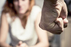 ΕΝΔΟΟΙΚΟΓΕΝΕΙΑΚΗ ΒΙΑ