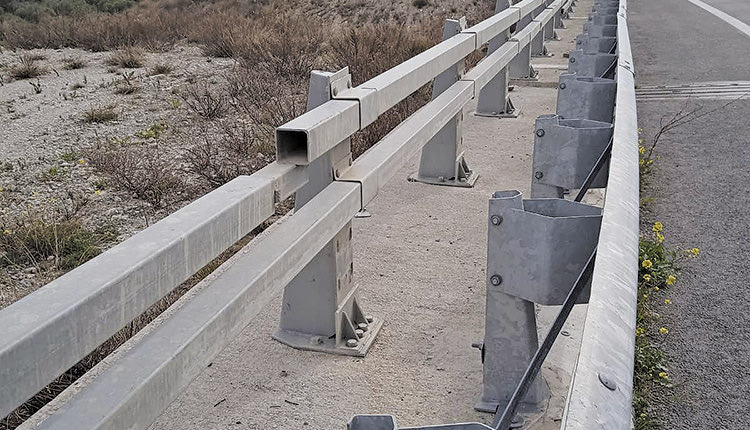 Οι επιτήδειοι... λεηλατούν τις μπάρες