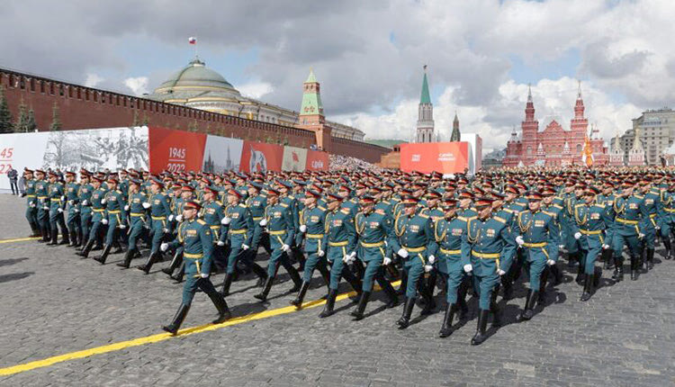 Μεγαλειώδης η παρέλαση για τον εορτασμό της Ημέρας Νίκης