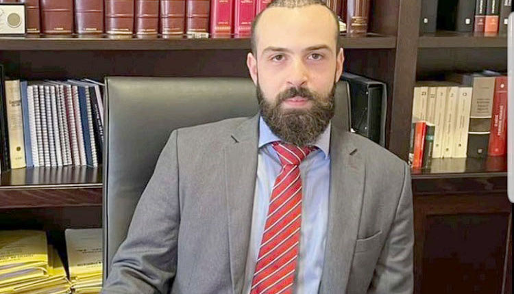 Νίκος Στειακάκης, δικηγόρος και γιός του προέδρου του Ερασιτέχνη Γιώργου Στειακάκη