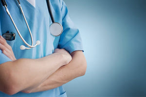 Αντιδράσεις προκαλεί ο “Γιατρός για Όλους”