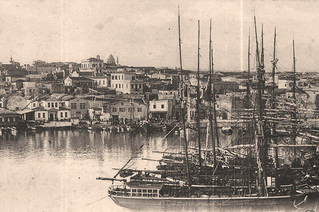 ΦΩΤΟΗΜΕΡΑΣ: Το λιμάνι του Ηρακλείου και η πόλη φωτογραφημένη από τον Μπεχαεντίν στις αρχές του προηγούμενου αιώνα.