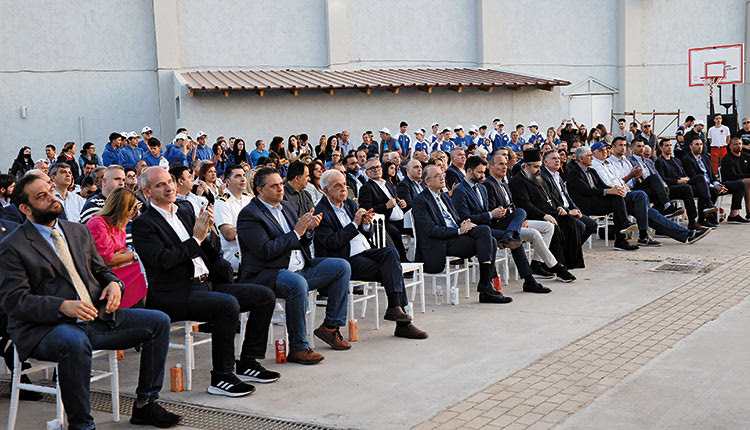 Επίσημοι στην τελετή εκδήλωσης των βραβεύσεων 