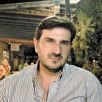 Ο κτηματομεσίτης Γιώργος Σακαλάκης