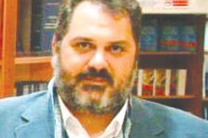 Εφυγε ο Μανούσος κλάδος από πρόεδρος