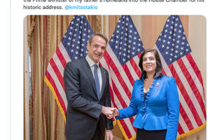 μαλλιωτακη νικολ