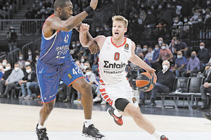 Κόντρα στην Εφές θα διεκδικήσει σήμερα ο Ολυμπιακός την πρόκρισή του στον τελικό της Ευρωλίγκα