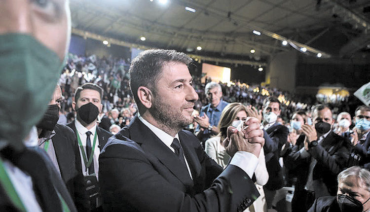 Θερμή υποδοχή επιφύλαξαν στον Νίκο Ανδρουλάκη