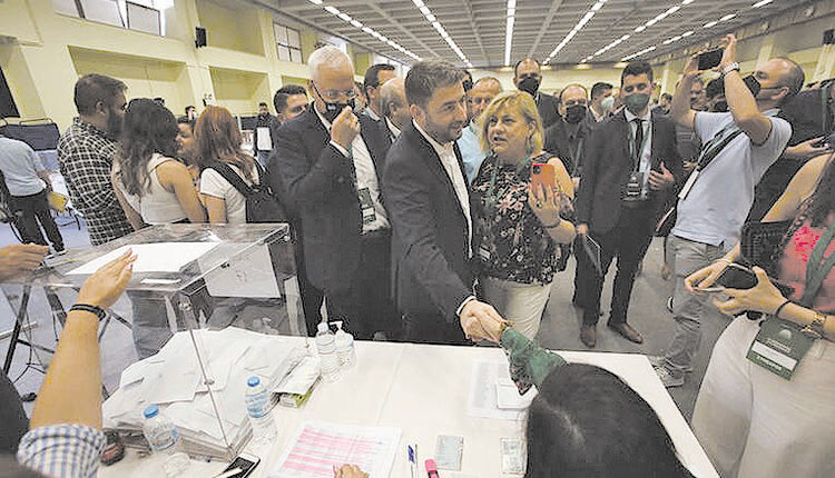 Στη δημοσιότητα τα πρώτα ονόματα εκλεγμένων στην Κεντρική Επιτροπή του ΠΑΣΟΚ
