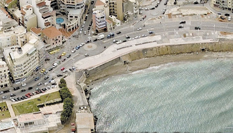 Πράσινο φως για την αποκατάσταση του παραλιακού τείχους