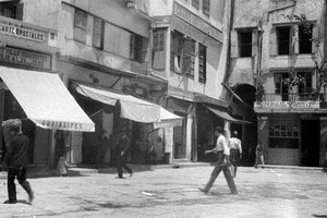 ΦΩΤΟΗΜΕΡΑΣ: Μια μοναδική φωτογραφία στην αγορά των Χανίων το 1905