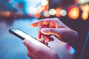 Δεν έχουν τέλος οι απάτες που γίνονται μέσω του διαδικτύου.