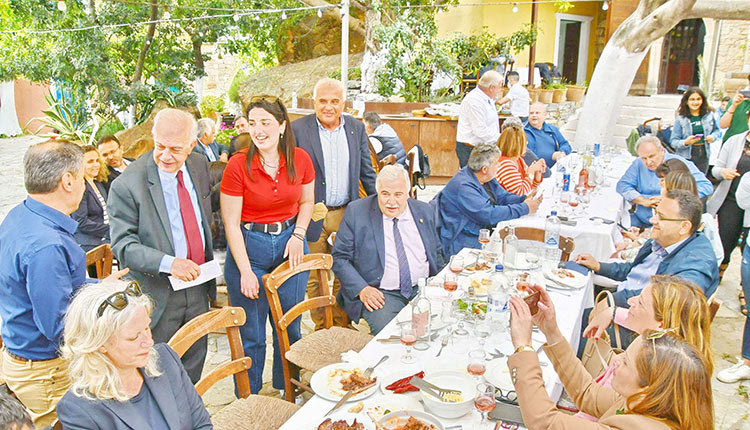 Η ΔΕΥΑΗ γιόρτασε τη Ζωοδόχο Πηγή στον “Αρόλιθο”