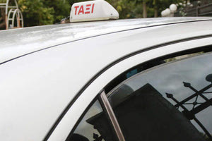 Την πήρε κούρσα, τον έκλεψε και κατέληξαν στα δικαστήρια