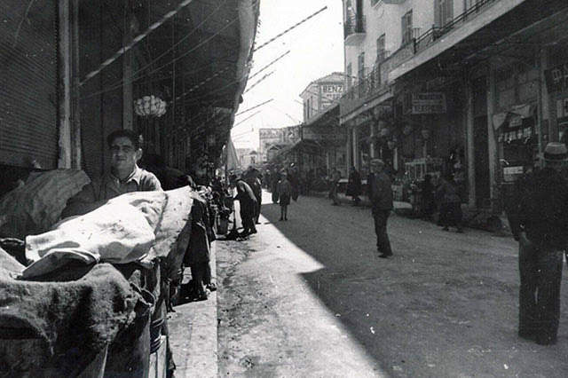 ΦΩΤΟΗΜΕΡΑΣ: Στην αγορά του Ηρακλείου το 1935.