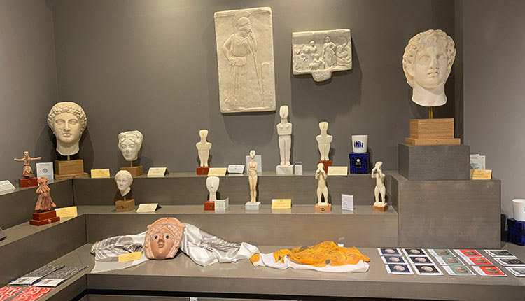 επισκέπτες των αρχαιολογικών χώρων