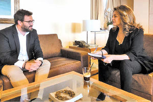 συνάντηση που είχε ο αντιδήμαρχος Τουρισμού Γ. Σισαμάκης με την πρόεδρο του ΕΟΤ Άντζελα Γκερέκου