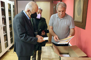 Η δωρεά της βιβλιοθήκης Σεφέρη στην Βικελαία παρουσία του Δημάρχου Ηρακλείου Βασίλη Λαμπρινού