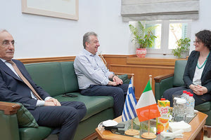 Τον Περιφερειάρχη Κρήτης Σταύρο Αρναουτάκη επισκέφθηκε η πρέσβης της Ιρλανδίας