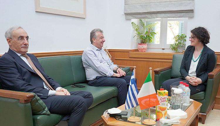 Τον Περιφερειάρχη Κρήτης Σταύρο Αρναουτάκη επισκέφθηκε η πρέσβης της Ιρλανδίας