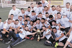 Οι παίκτες του Ποσειδώνα πανηγύρισαν την κατάκτηση του τίτλου και την άνοδο