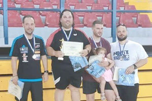 Αριστερά ο Μαρκόπουλος