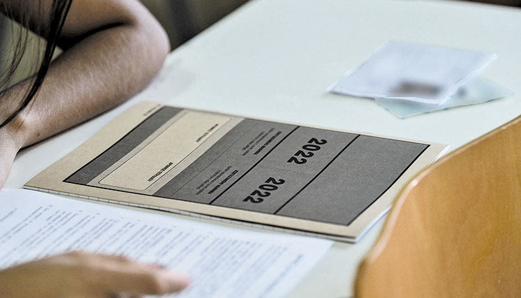 “Με το δεξί” ξεκίνησαν οι πανελλαδικές εξετάσεις για τους υποψηφίους των ΕΠΑΛ