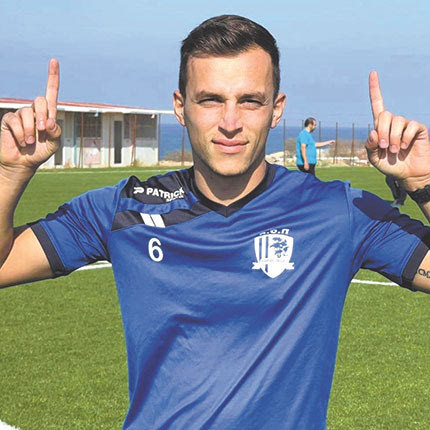 Για ένα ακόμη χρόνο με τα μπλε ο Μπάμπης 