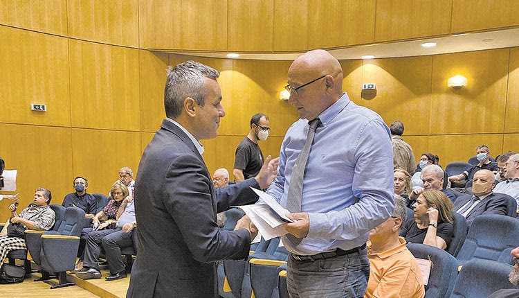 ΤΑ ΒΡΑΒΕΙΑ ΠΗΧΩΡΙΔΗ Μια βραδιά γεμάτη συγκινήσεις και αναμνήσεις