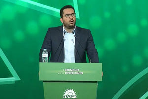 Α. Σπυρόπουλος ο νέος γραμματέας στο ΠΑΣΟΚ