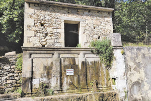 Ρωμαϊκές κρήνες νερού βαπτίζονται στέρνες για να ποτίζουν τα ζώα τους