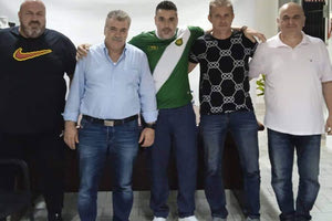 Ο Μηνάς Πίτσος με παράγοντες του ΠΟΑ