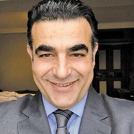 Ο κ. Δημήτρης Κουμπαράκης 