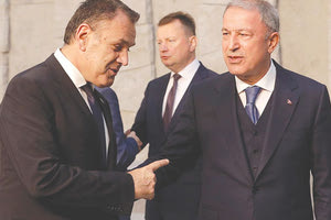 οι προκλήσεις από την πλευρά της Τουρκίας ο υπουργός Εθνικής Άμυνας, Νίκος Παναγιωτόπουλος στον Τούρκο ομόλογό του, Χουλουσί Ακάρ