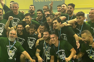 Καλά κρατούν οι πανηγυρισμοί στο Αρκαλοχώρι για την επιτυχία της Αναγέννησης