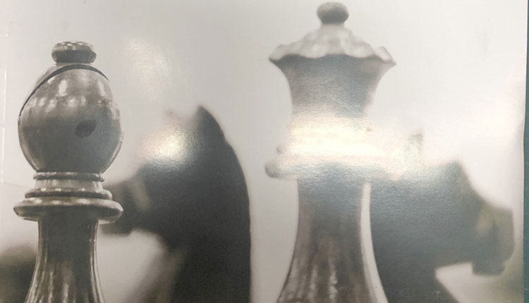 “ΡΟΥΑ ΜΑΤ” το πρώτο βιβλίο του Κώστα Κλώκα